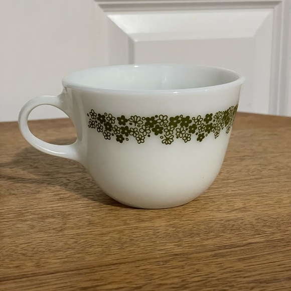 Pyrex Spring Blossom Green Mug - Picture 1 of 6